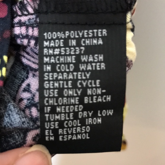 NWT Unique Spectrum Cold Shoulder Hi-Lo Button Up Top 1X, 2X, 3X PLUS SIZE - Picture 3 of 9